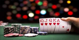 Keunggulan Bermain Judi Poker Di Situs IDN Poker