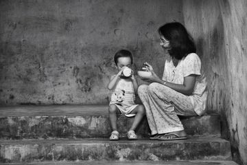 Tips Untuk Meredahkan Baby Blues Bagi Para Ibu Yang Baru Lahiran